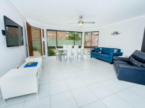 Pet Friendly Tomaree Rd 142 - Shoal Bay